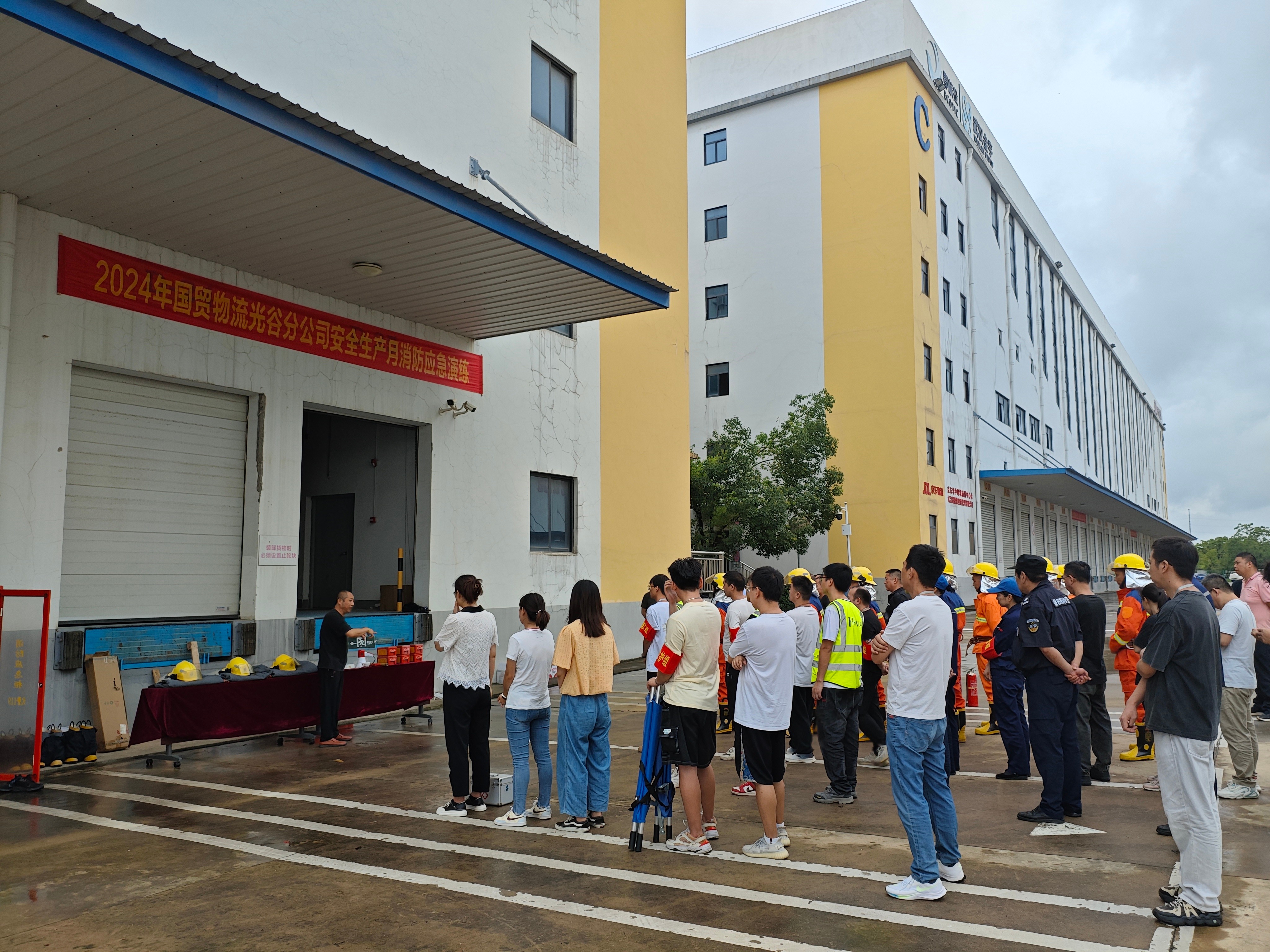 8.演练后消防知识宣讲(1).jpg